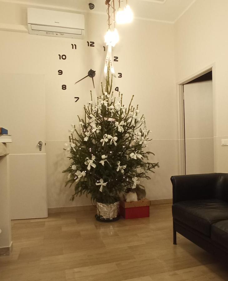 Ad Astra Rooms Равенна Екстер'єр фото