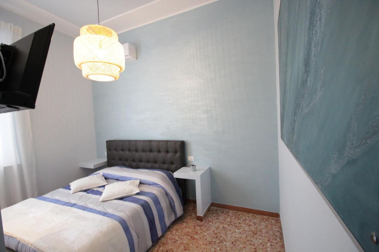 Ad Astra Rooms Равенна Екстер'єр фото